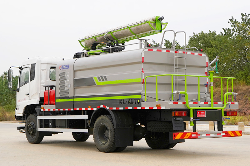 Kailifeng - Dongfeng Tianjin Four-Wheel-Drive Solar Panel Cleaning Truck
