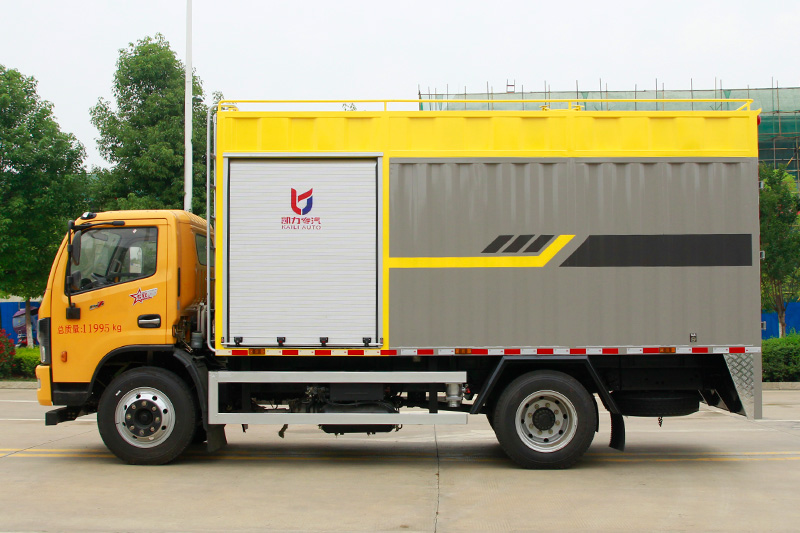 Kailifeng-Dongfeng Daluika Sewage Treatment Truck