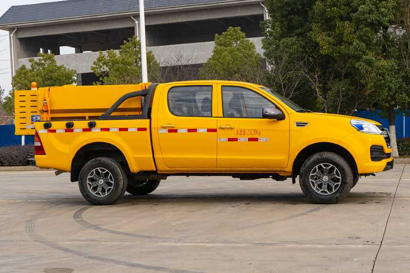 Kailifeng Snow Plow - Pickup Truck, 2.5 cubic meters